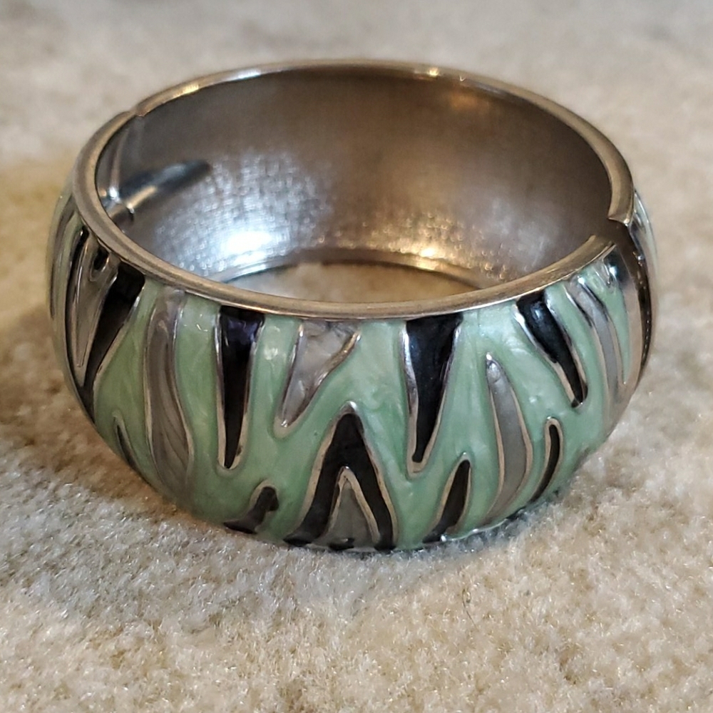 Light green/turquoise spring bangle cuff
